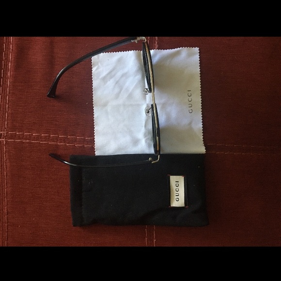Gucci Glasses/Sunglasses - Picture 3 of 4